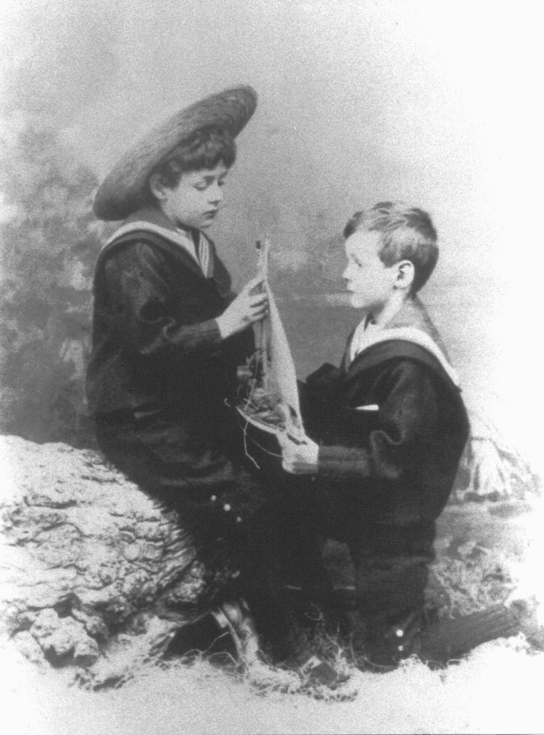 Gestures of Disappearance, Once More. Looking Back on a Prologue, its Melancholy, and its Method