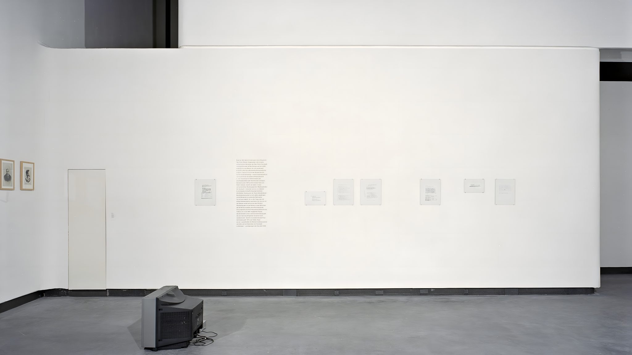 KUNST VERLASSEN #1 / Gestures of Disappearance